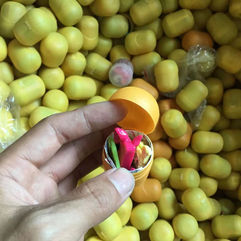 Capsule Gashapon Gacha Toy Kin - đánh giá và giá Capsule Toy Gashapon